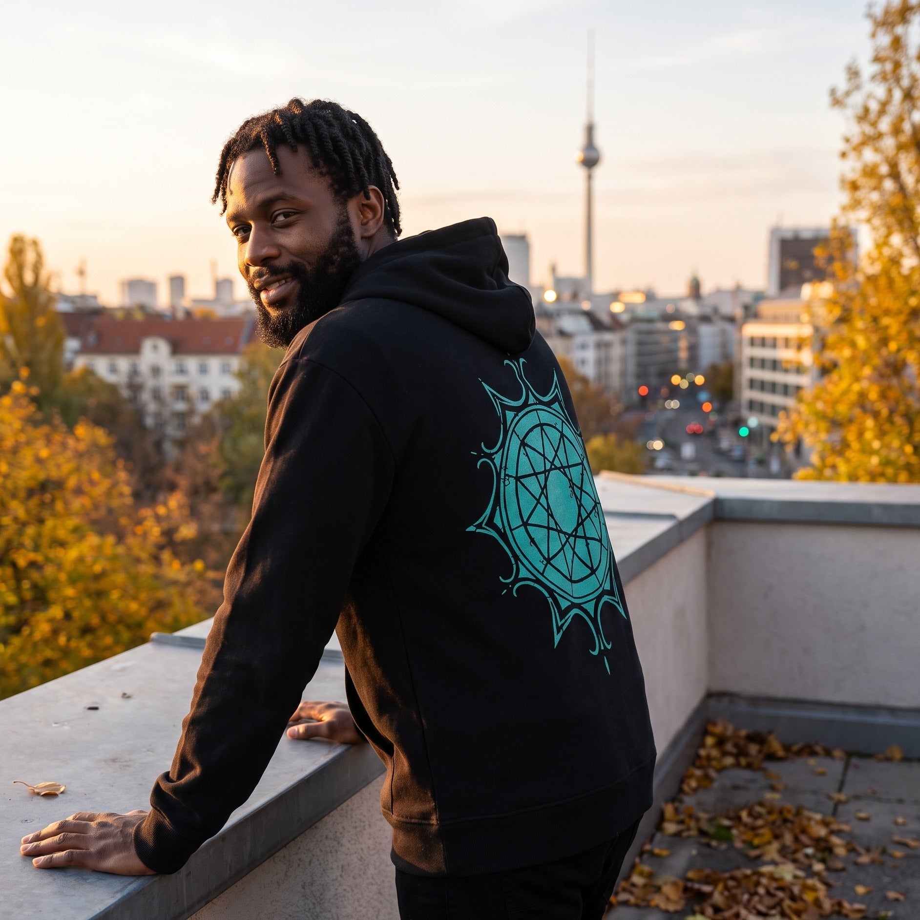 Productafbeelding Frieren - Symbool zwarte hoodiejack