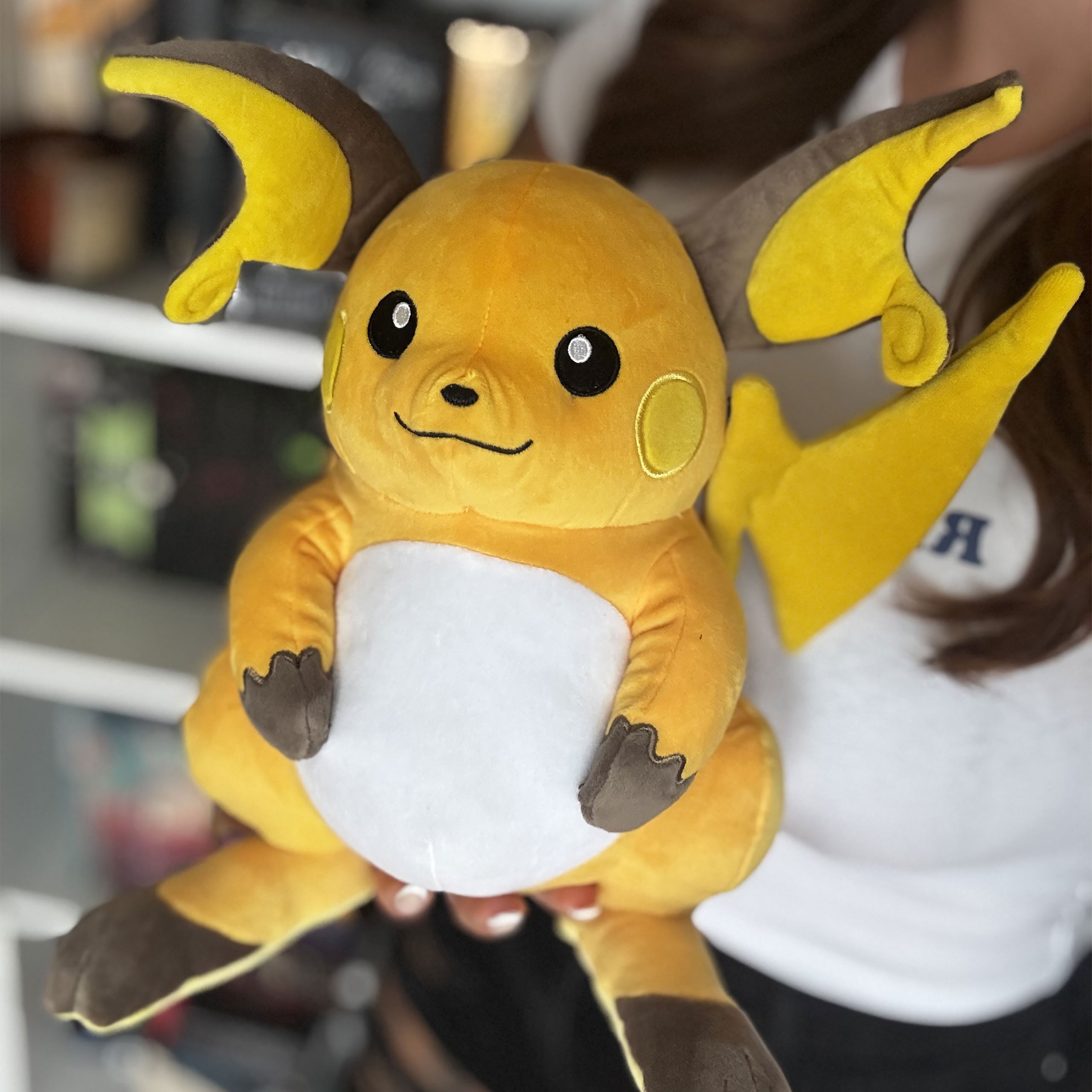 Productafbeelding Pokémon Raichu Pluchen Figuur 30 cm