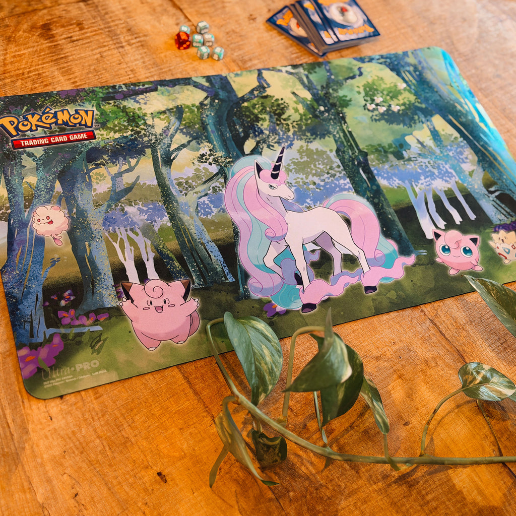 Productafbeelding Pokémon - Betoverd Woud Speelmat