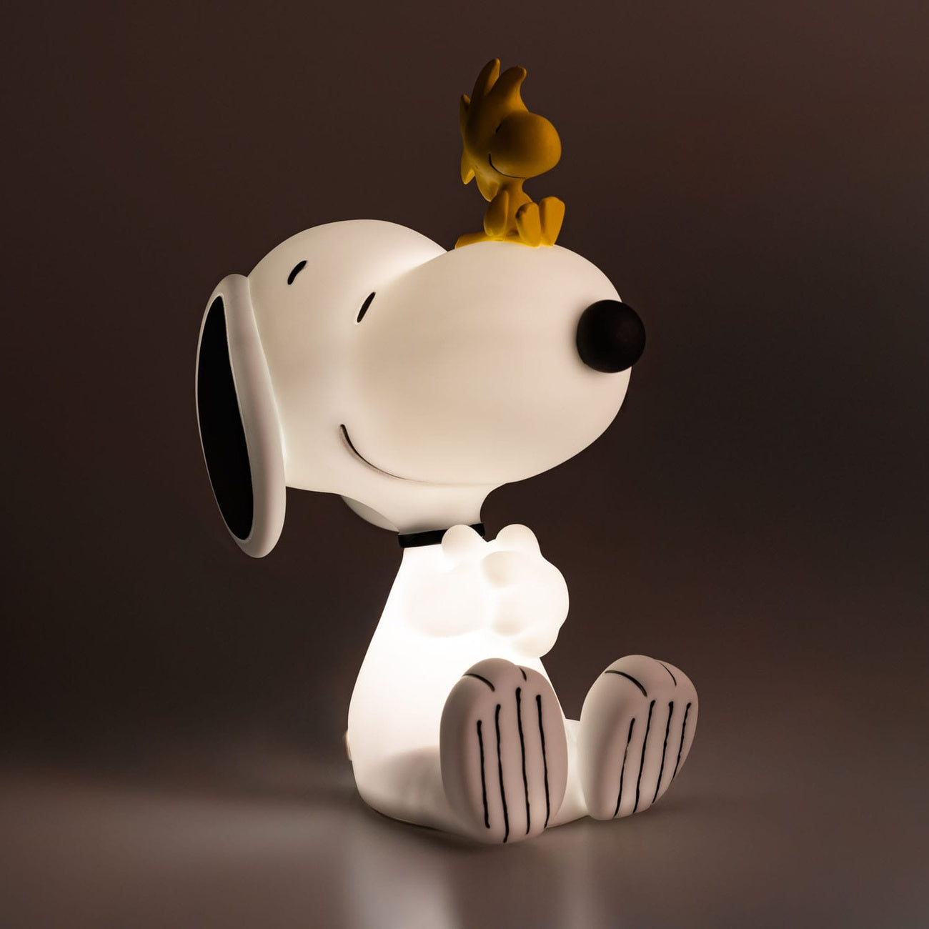 Product image Peanuts Lamp with USB-C Snoopy