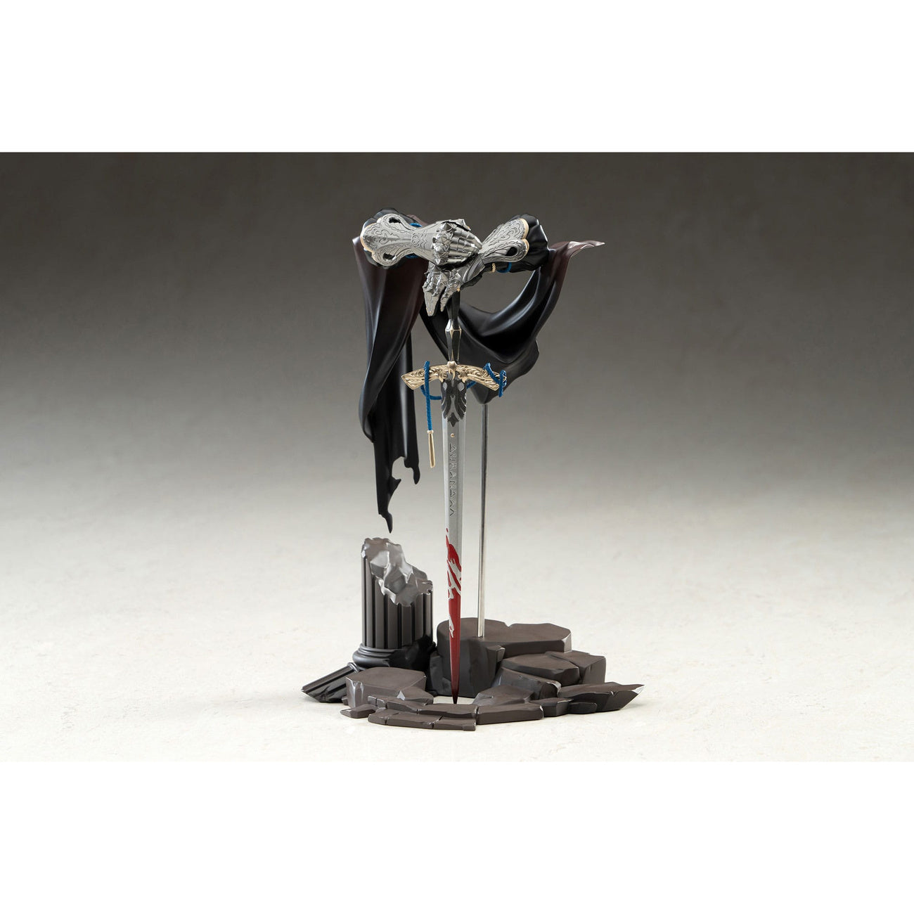 Product image Reverse: 1999 Limepie Series PVC Statue Knight 17 cm