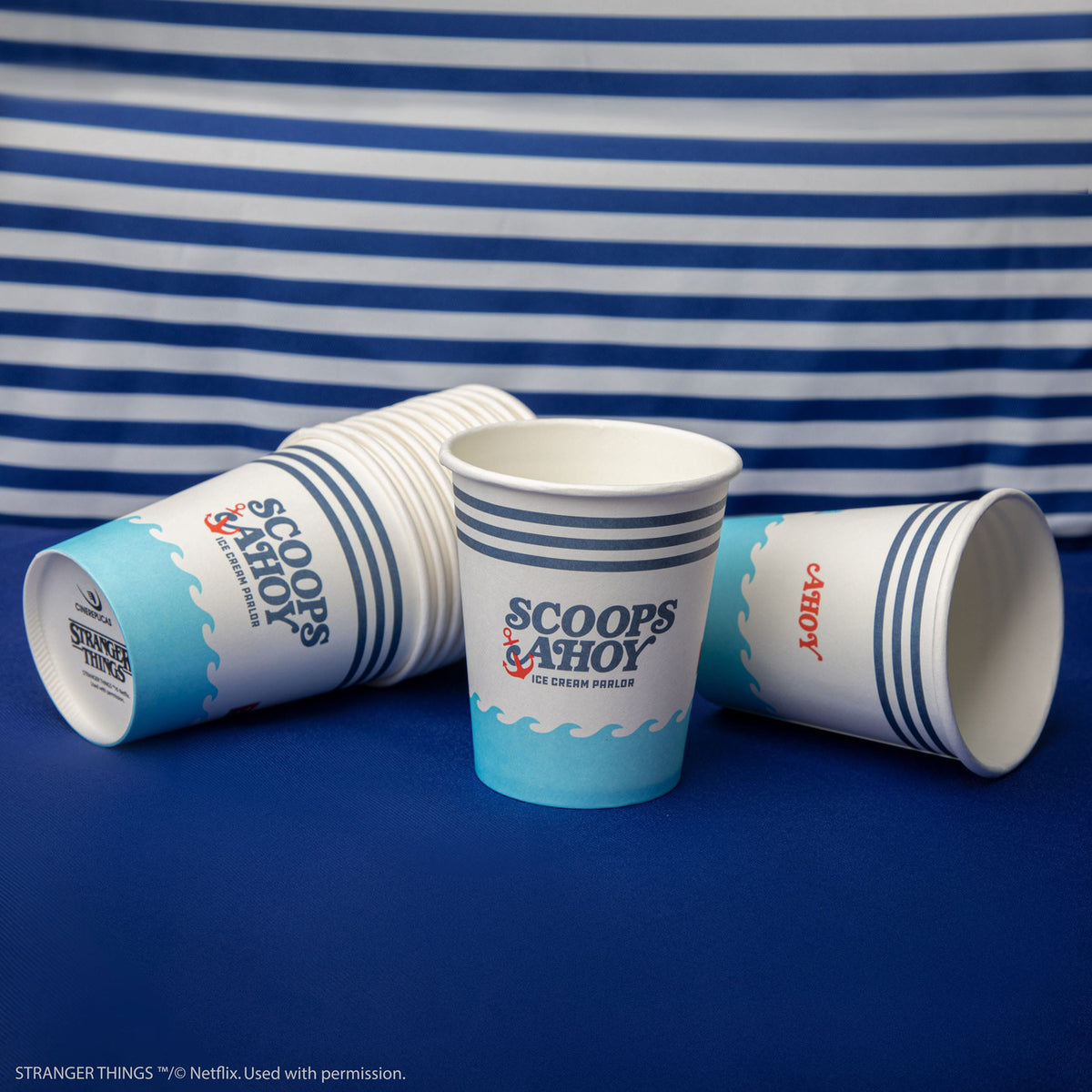 Productafbeelding Stranger Things Set van 24 papieren bekers Scoops Ahoy