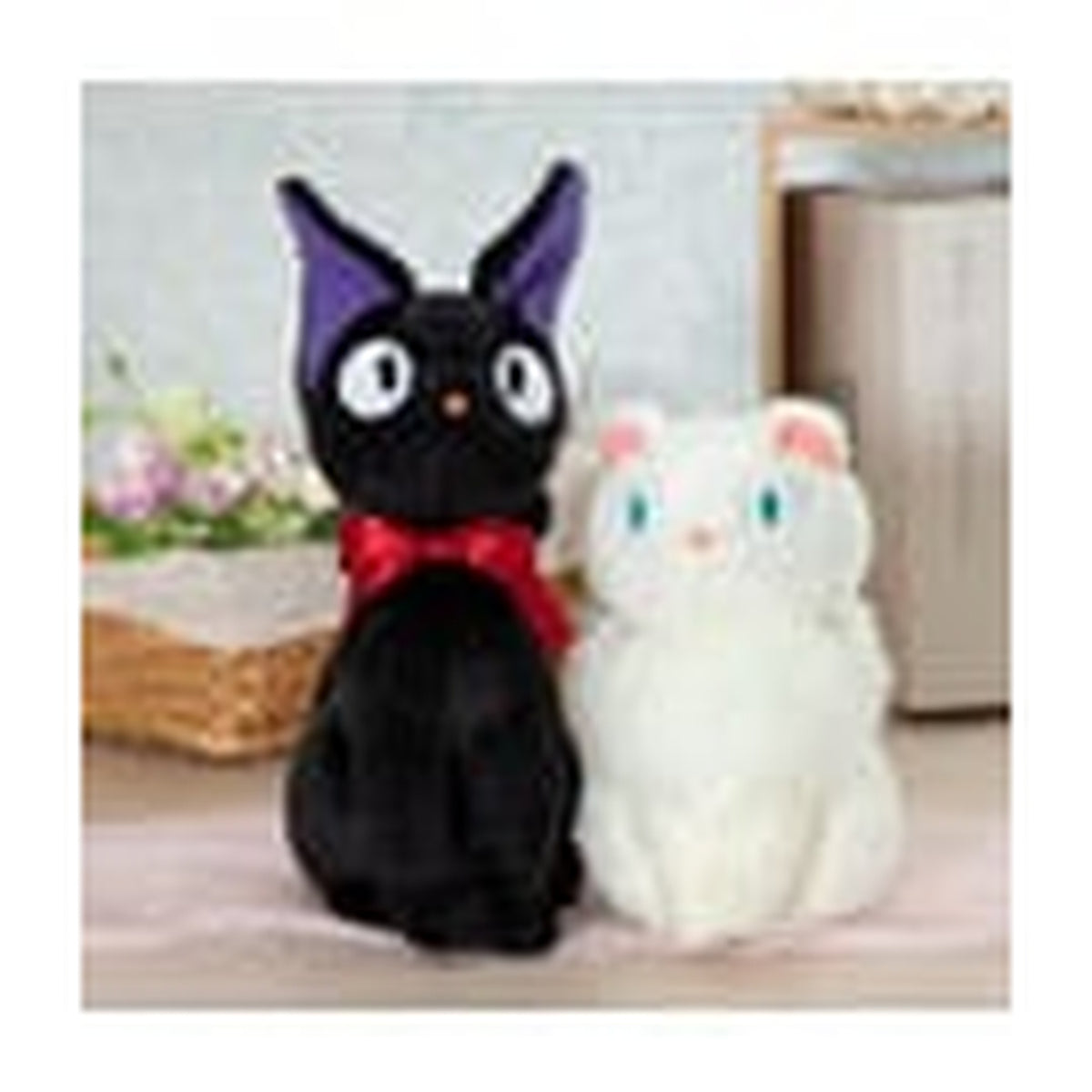 Productafbeelding Kiki’s Delivery Service knuffelfiguur Lily zittend M 22 cm