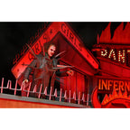 Productafbeelding Beetlejuice (1988) Diorama Trenchcoat with Spikes Inferno