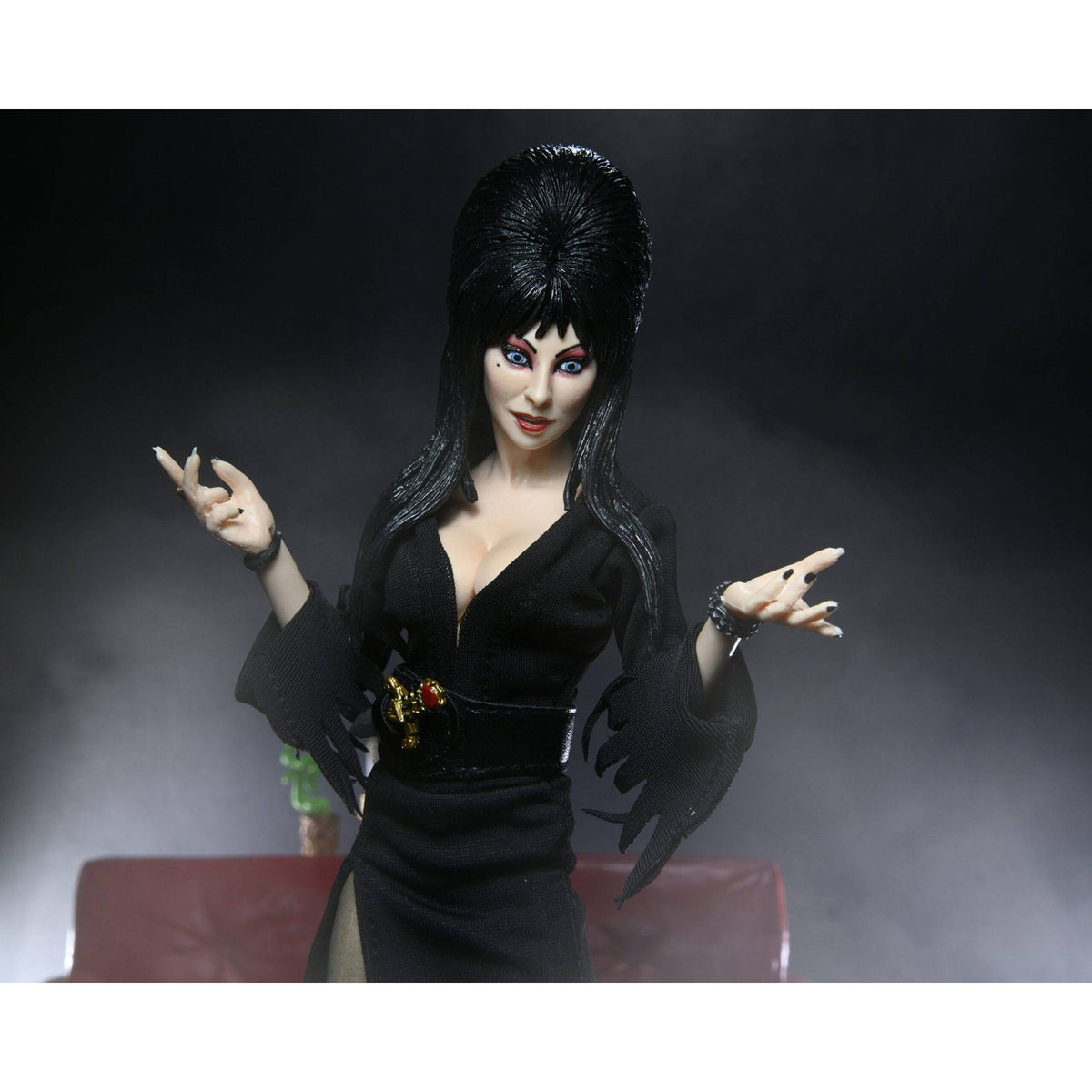 Productafbeelding Elvira, Mistress of the Dark geklede actionfiguur 20 cm