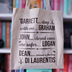 Productafbeelding Garrett, John en Dean totebag voor Off Campus fans