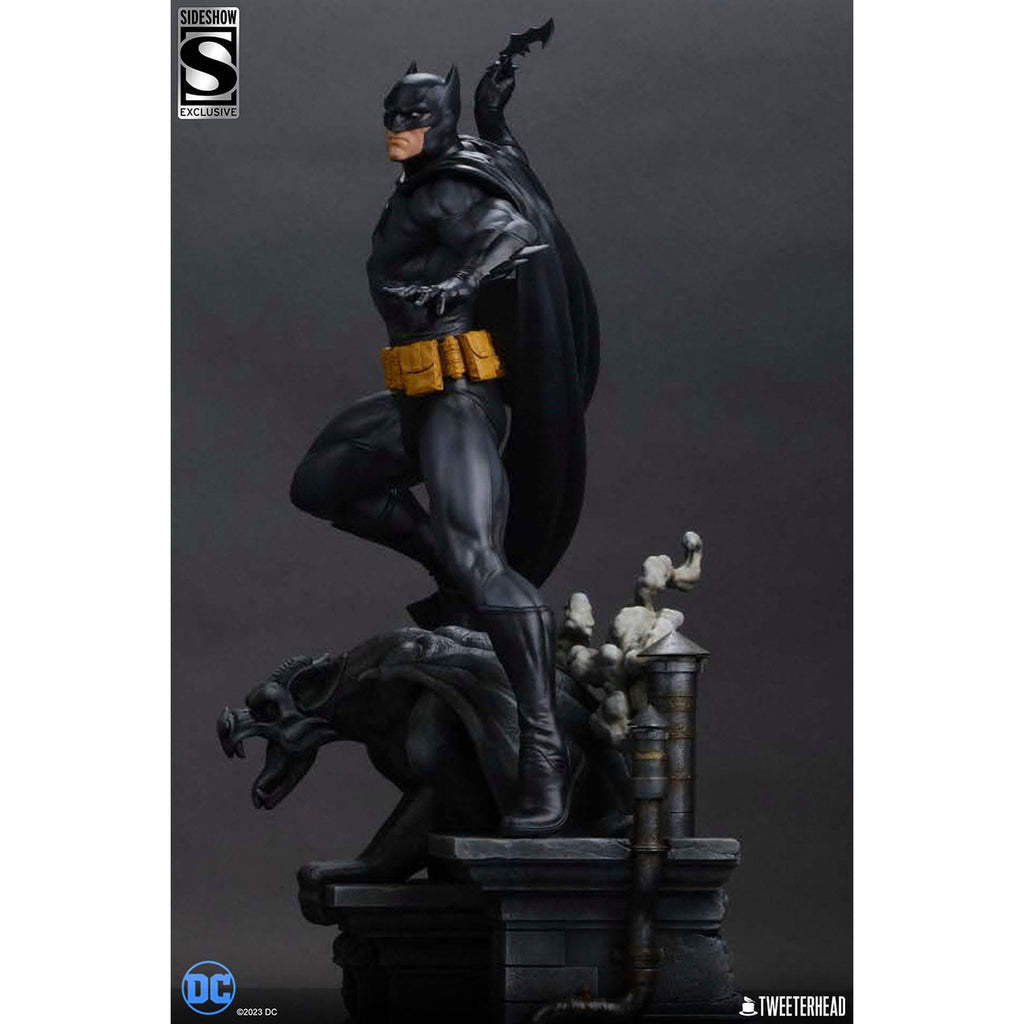 Productafbeelding DC Comics Maquette 1/4 Batman (Black and Gray Edition) 66 cm