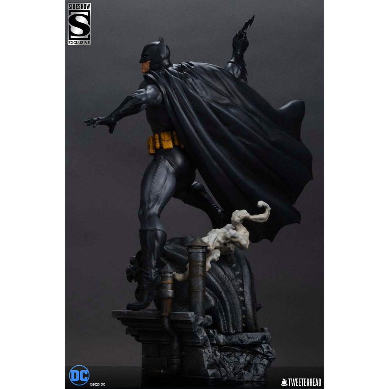 Productafbeelding DC Comics Maquette 1/4 Batman (Black and Gray Edition) 66 cm