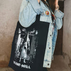 Productafbeelding Pyramid Head tote bag voor Silent Hill fans