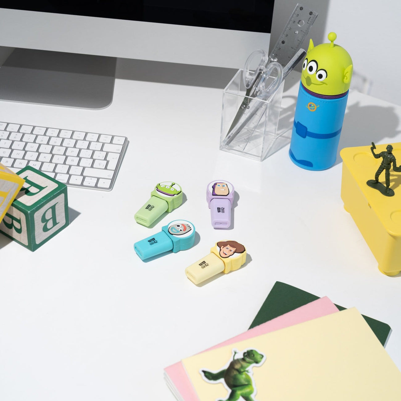 Productafbeelding Toy Story markeerstiften met toppers – set van 4