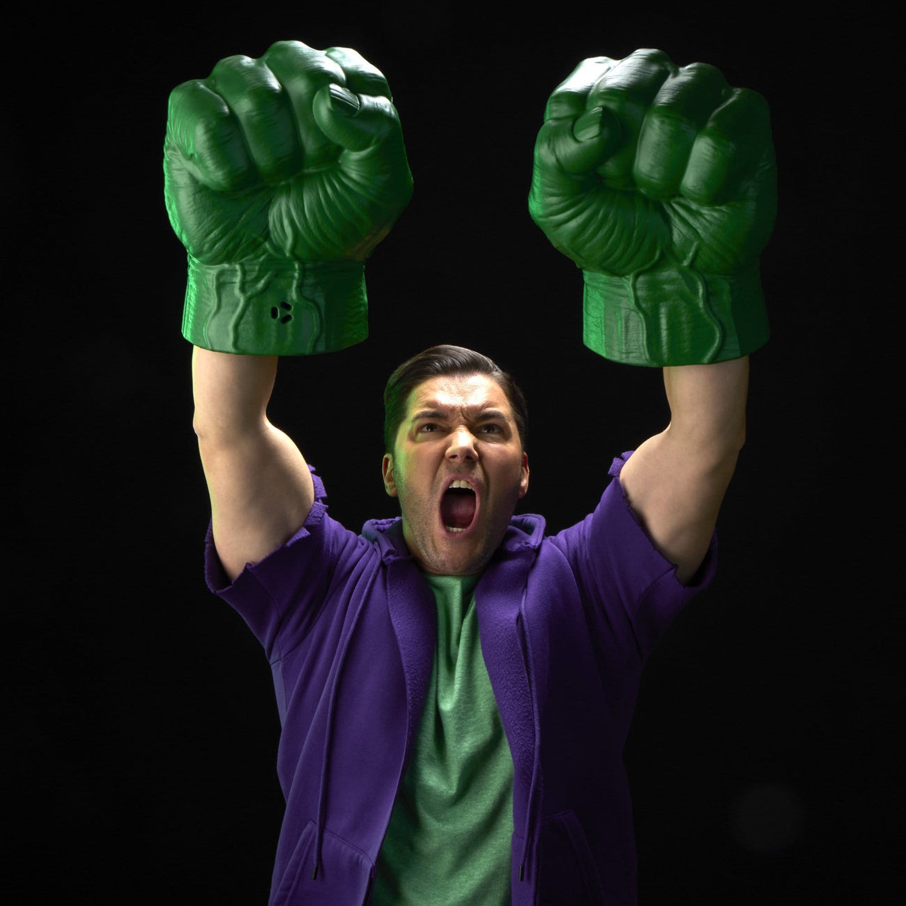 Productafbeelding The Incredible Hulk Marvel Legends Premium Roleplay Vuisten