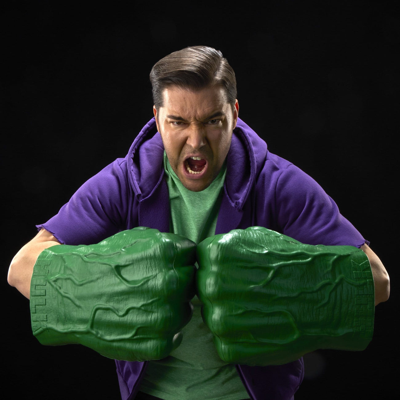 Productafbeelding The Incredible Hulk Marvel Legends Premium Roleplay Vuisten