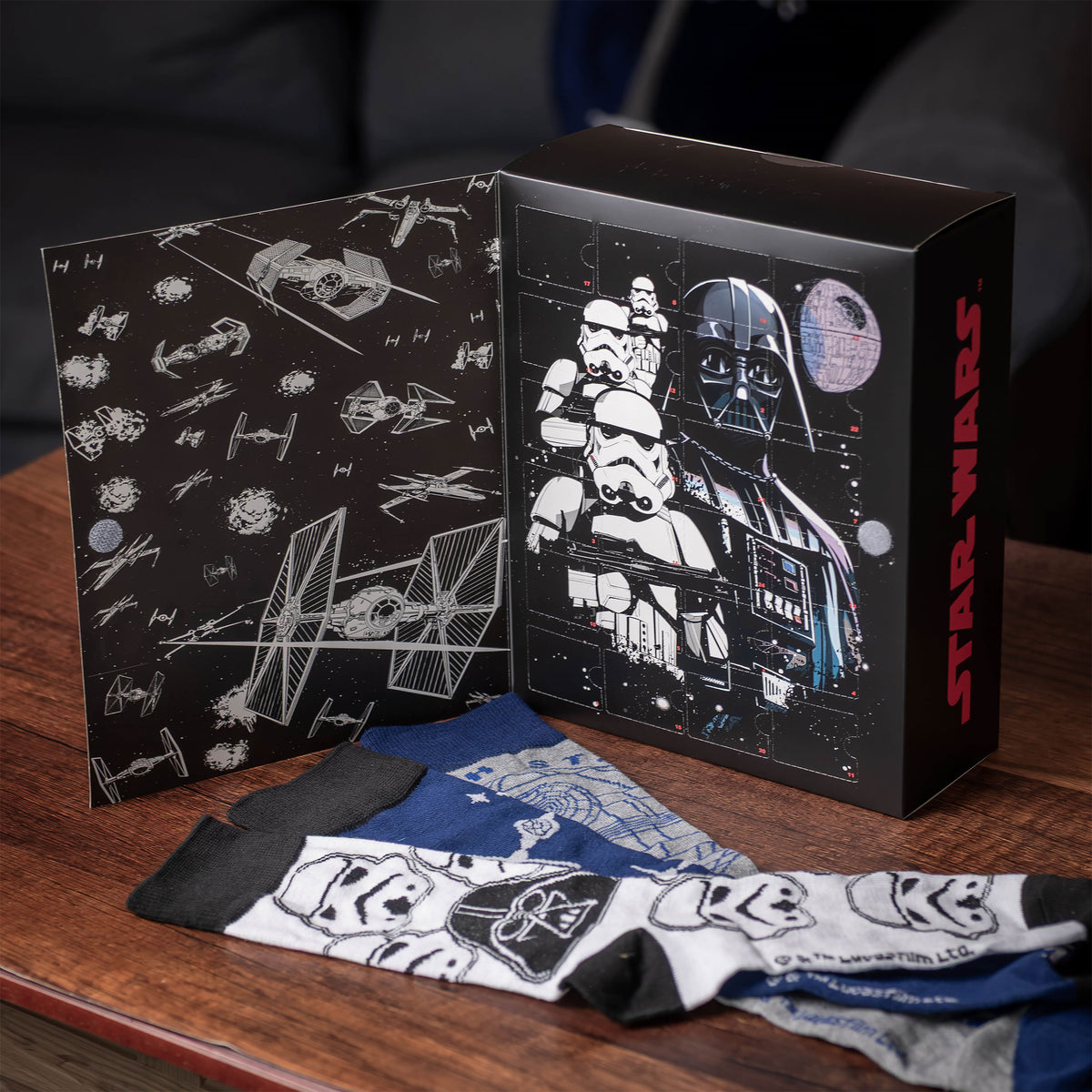Product image Star Wars - Darth Vader Socks Advent Calendar - 40-46