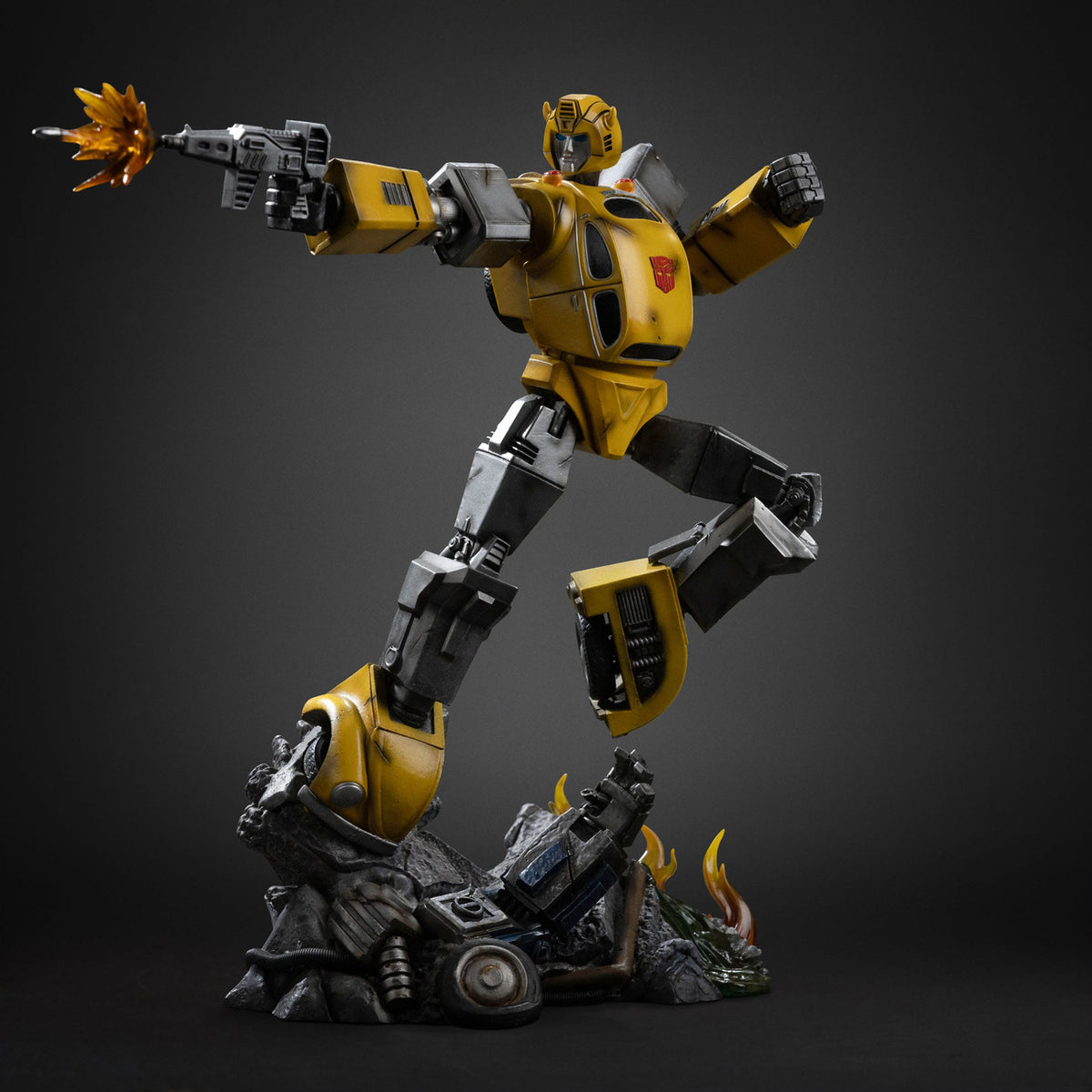Produktbild Transformers Demi Art Scale Statue 1/20 Bumblebee 30 cm