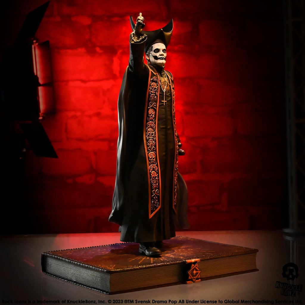Produktbild Ghost Rock Iconz Statue 1/9 Papa Emeritus IV (Black Robes)